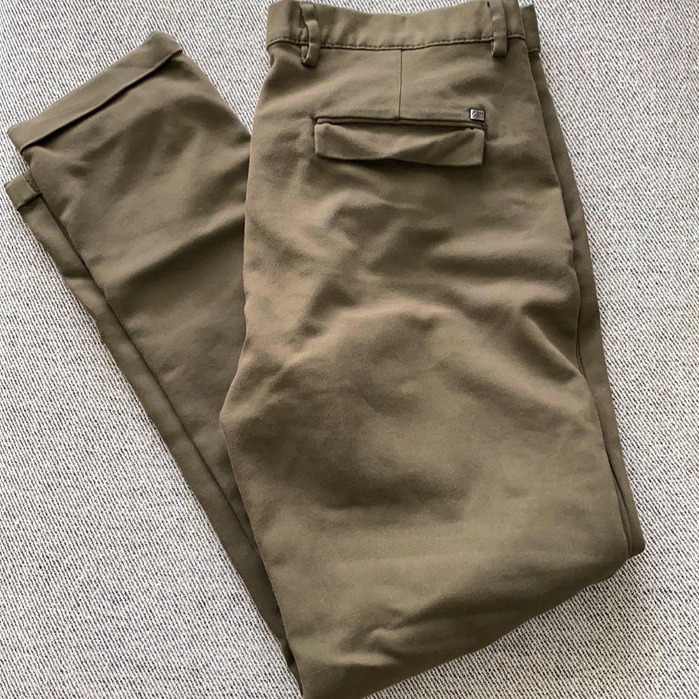 Zara men’s slim pants, go really well with a blazer, size 34 waist, taper in leg